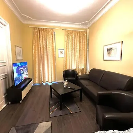 Schoenes Grosses Im Zentrum Berlins *