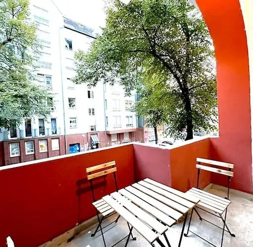 Schoenes Grosses Im Zentrum Berlins *