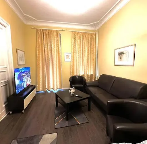 Schoenes Grosses Im Zentrum Berlins *